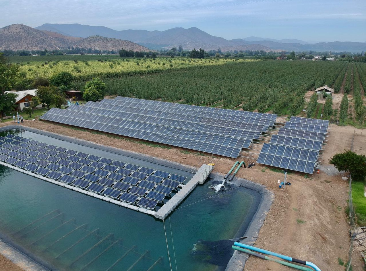 Planta-Solar-Fotovoltaica-Flotante-Agricultura-33-kWp-.jpeg