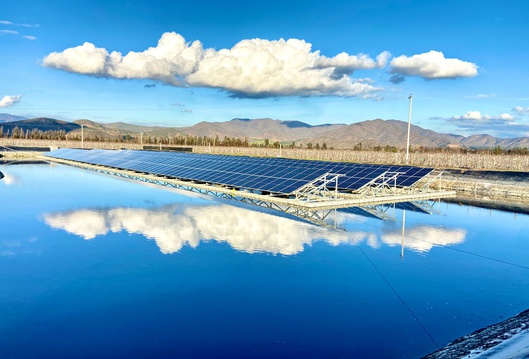 Planta Solar Flotante en Maria Pinto de 200KWp