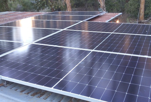 Residencia Off-Grid 4.3Kwp Cajón del Maipo