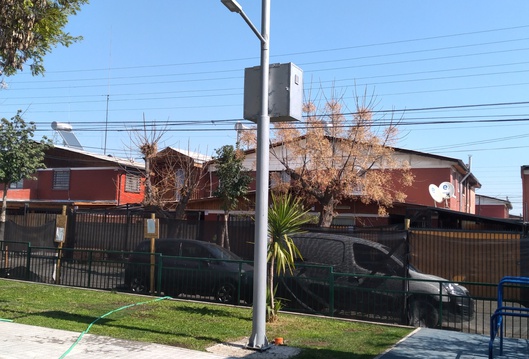 Postes Solares en Plaza Ayelén