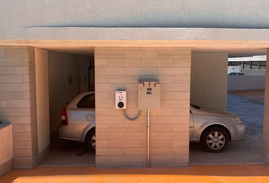 SO17348 cargador Vehicular Diagonal oriente